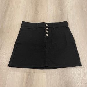 Forever 21 Girl’s Black Denim Skirt (11/12)